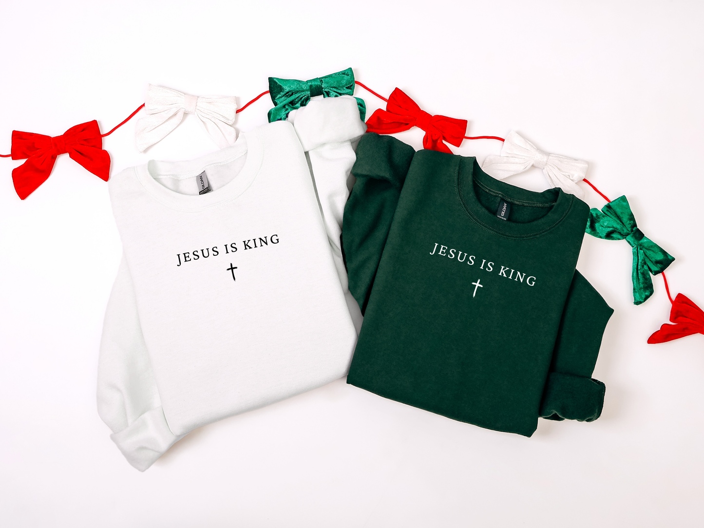 Jesus Is King - Crewneck